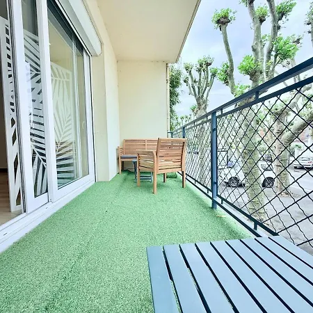 L'instant Chatel - 5-min De La Apartment *